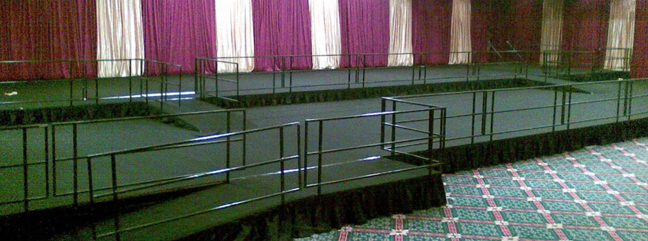 Very popular with many of our corporate clients. These platforms increase the viewing pleasure for
your events attendees